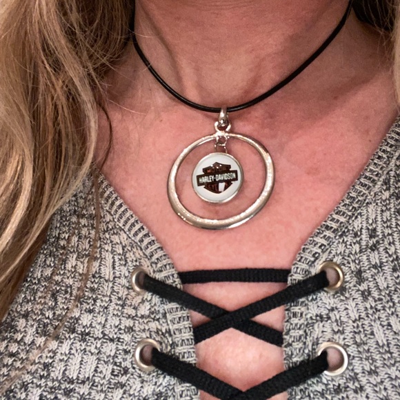 - HD Snap Necklace - Picture 8 of 9